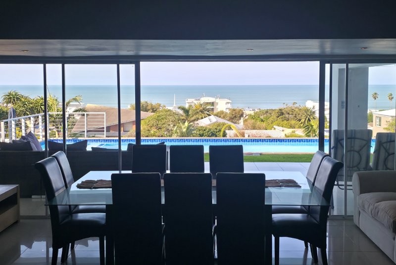 5 Bedroom Property for Sale in Jeffreys Bay Central Eastern Cape